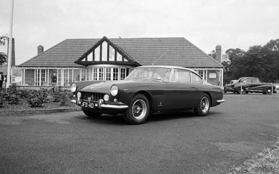  Ferrari 250 GT 2+2 Coupe 1961 года  (UK) (фото 1 из 8)
